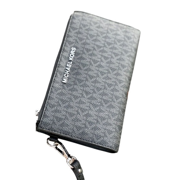 MICHAEL Michael Kors Handbags - MICHAEL KORS Jet Set Travel Double Zip Wristlet